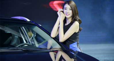 最美、最会摆pose的车展车模，原来是她！