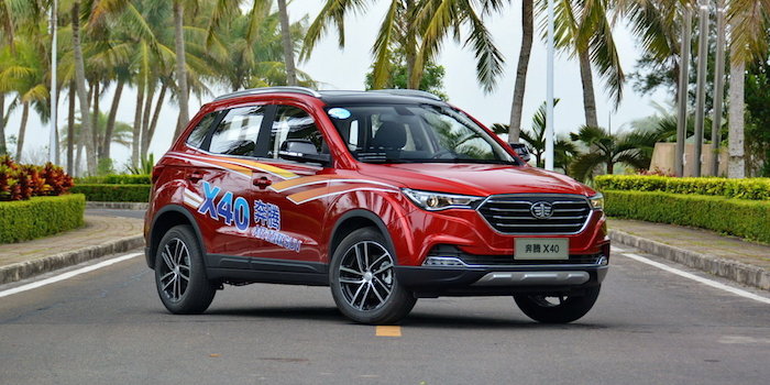 10万买自动挡SUV 奔腾X40/瑞虎3哪个好？