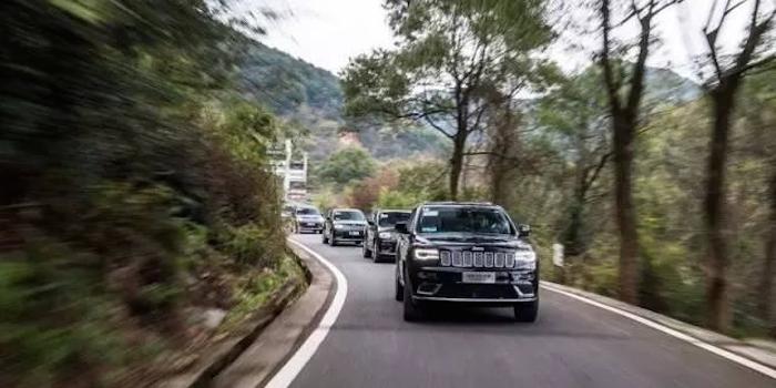 试大切诺基 不妨买台Jeep体验别样人生！