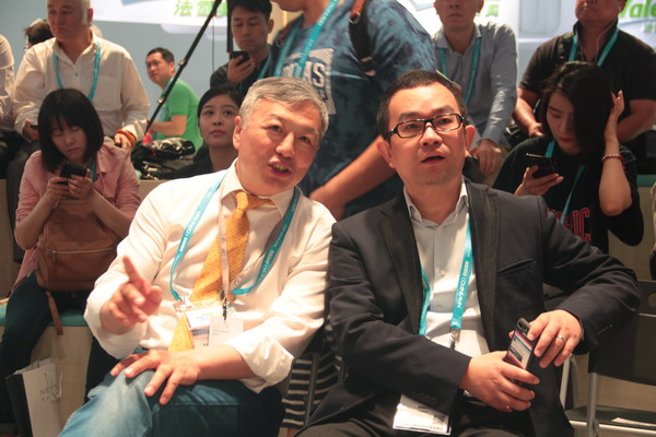 NEVS展台活捉滴滴杨峻 一言不合大佬就要搞事情？