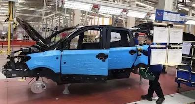“神车”出国门，印尼版宏光Confero S下线