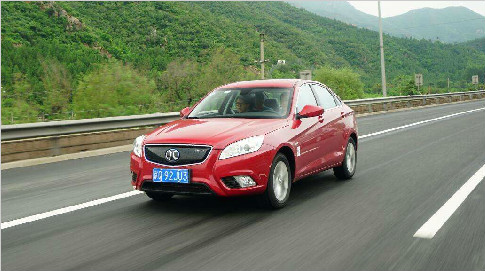 艾瑞泽5e/风神E70/EU400三车 选哪款好？ 