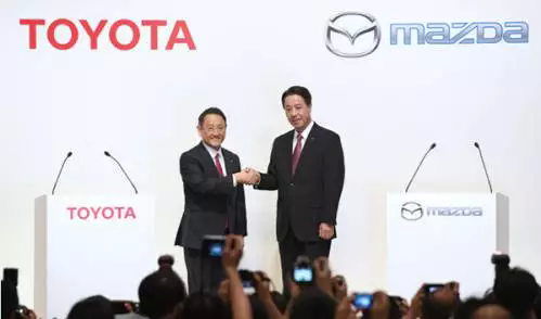 丰田与特斯拉,丰田电动车，特斯拉电动车