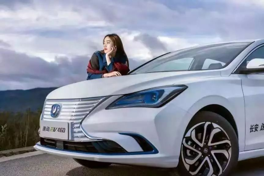 续航460公里 长安逸动EV460将于10月18上市 