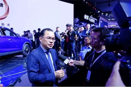 长安汽车，两会汽车,朱华荣两会