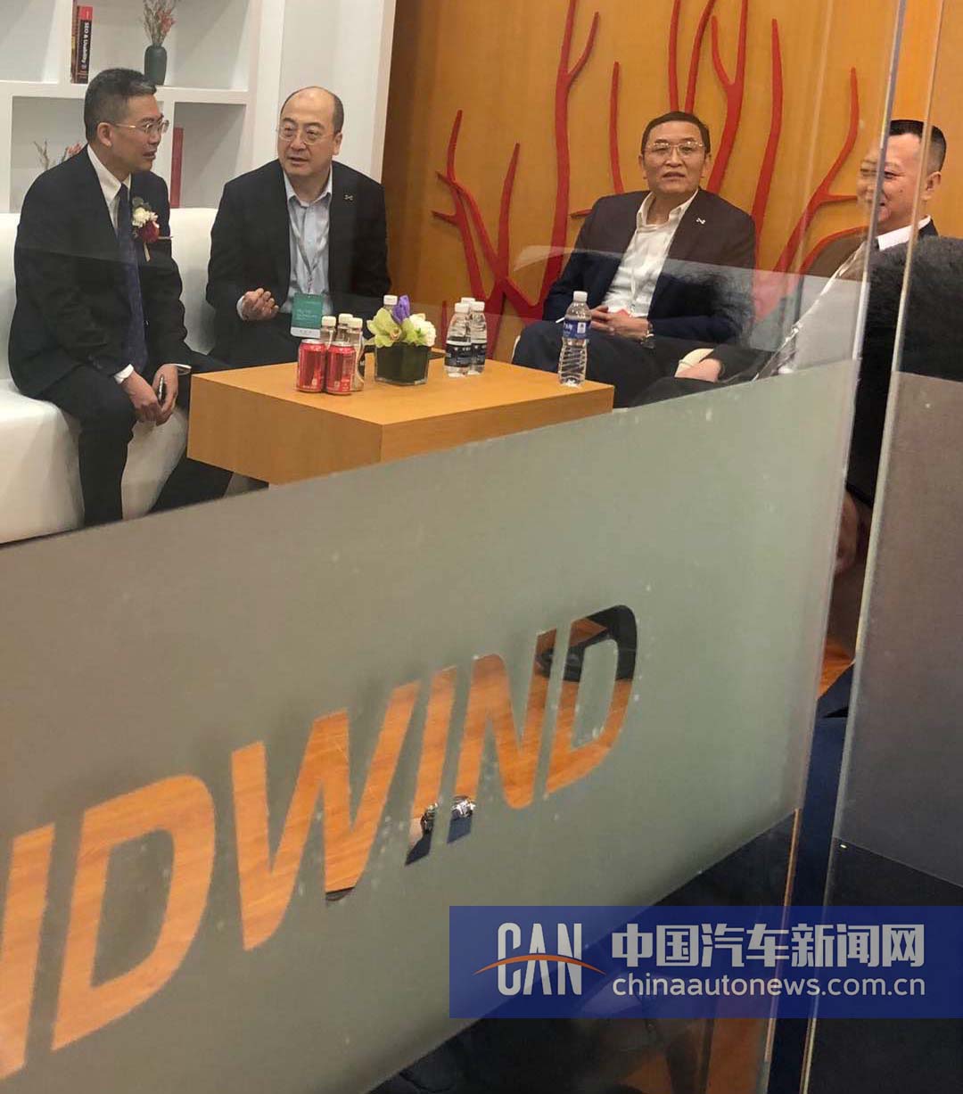 独家！爱驰江铃高层车展现场密聊 收购达成将近？