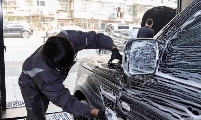这5个驾驶习惯最伤车，半年车子就离报废不远了，后悔没早知道
