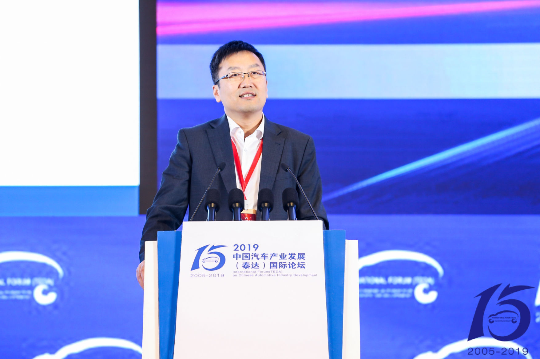 王晓明：汽车产业格局正在重塑，品牌是关键力量
