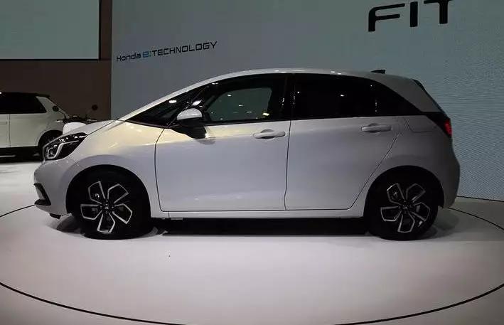 2020年值得期待的5款轿车，飞度、两厢思域、高尔夫领衔！