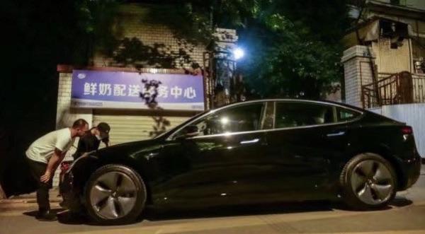 特斯拉：“武汉车主交付”报道为自导自演