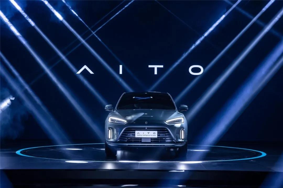 华为鸿蒙加持，AITO能否让赛力斯高端起来