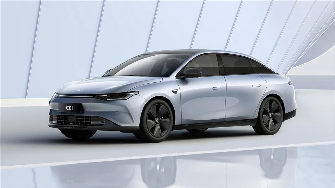 18万起买中大型车？零跑C01续航700+