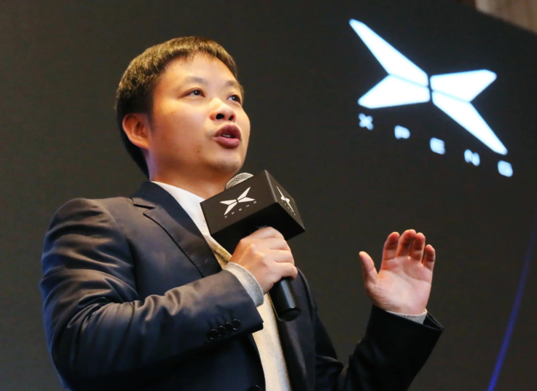小鹏销量下滑，让两大创始人“坐不住”了？