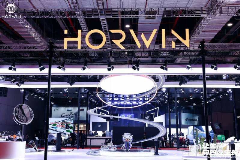 抢滩智能两轮豪车赛道，HORWIN号外登陆车展