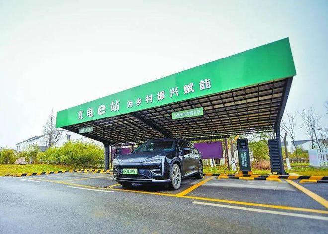 农村买电车不用发愁，新能源下乡迎来政策利好