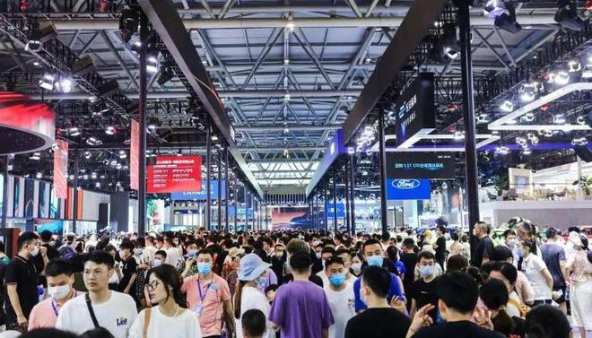 省心出行已是大势所趋，2023重庆车展混动车“唱主角”