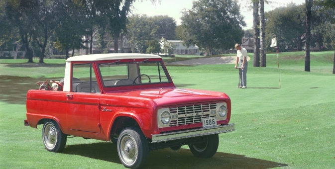 历经六代车型迭代，Ford Bronco中文正式命名为“福特烈马”
