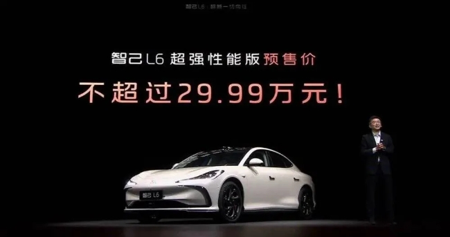 智己硬蹭小米大翻车：信心不够，热度来凑