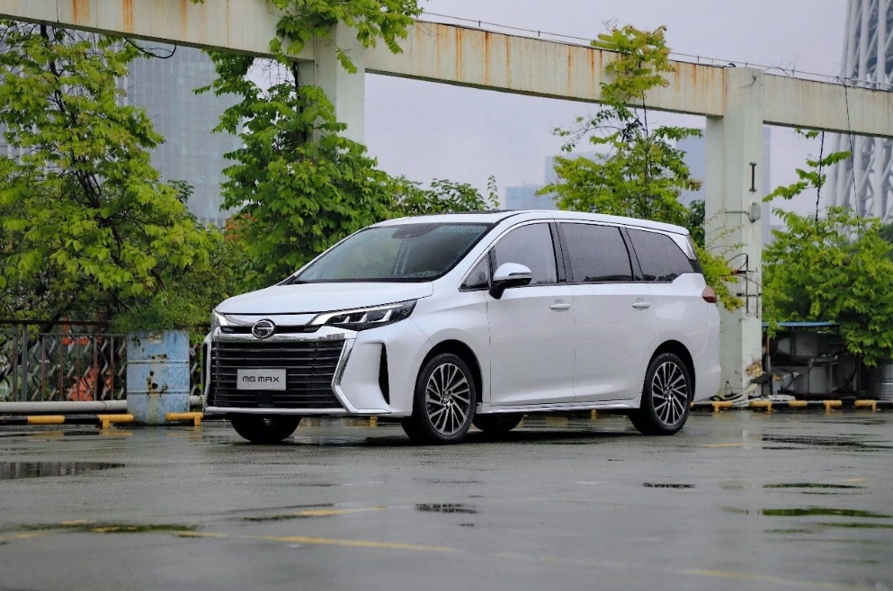 15万级“全能家用头号MPV”，传祺M6 MAX用实力说话