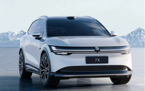 极氪7X发布座舱设计图，将于2024成都车展首秀