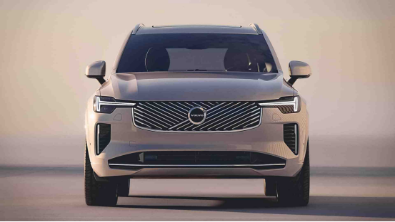 新款沃尔沃XC90首发亮相，加速电动化转型