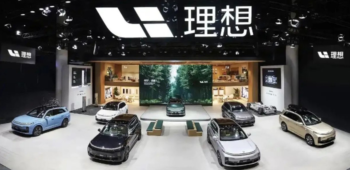 理想增长减缓，问界越追越近