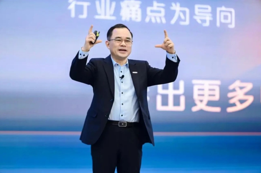 2025年冲刺年销300万辆，长安汽车底气何在？