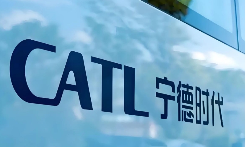 宁德时代“装备库”升级，“双核电池”解决能源“卡脖子”