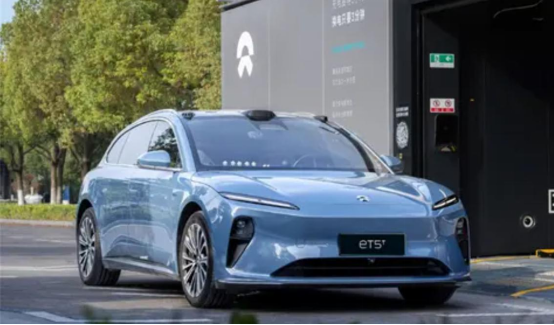 蔚来ET5T和极氪007GT，谁才是30万内最美旅行车？