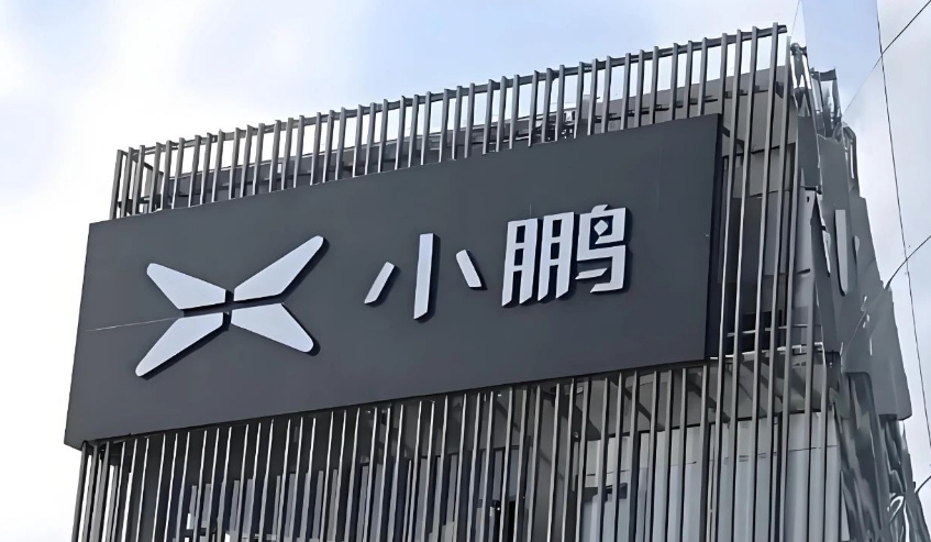小鹏首款增程车曝光，大空间SUV要抢理想地盘？